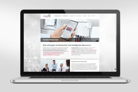 VOLTARIS-Website auf einem Laptop: Startseite zu Messwesen und intelligenten Messsystemen